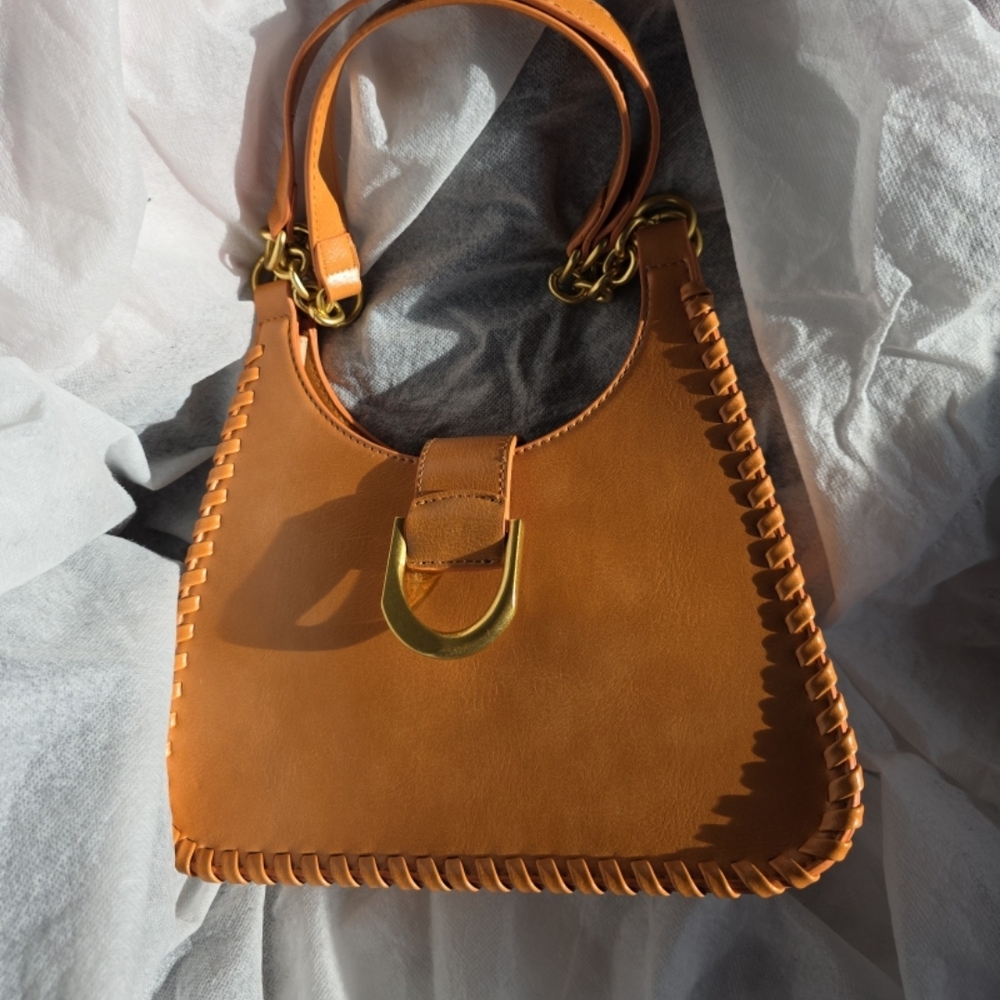 Antik Kraft Whipstitch Shoulder Bag.